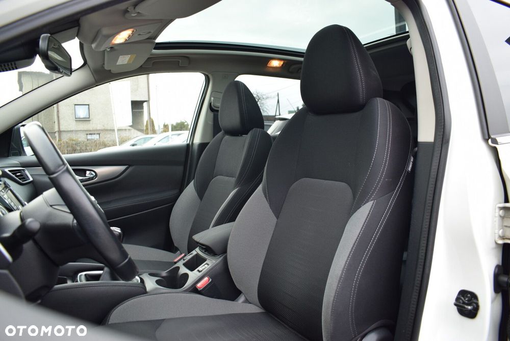 Nissan Qashqai 1.2 DIG-T N-Connecta - 12