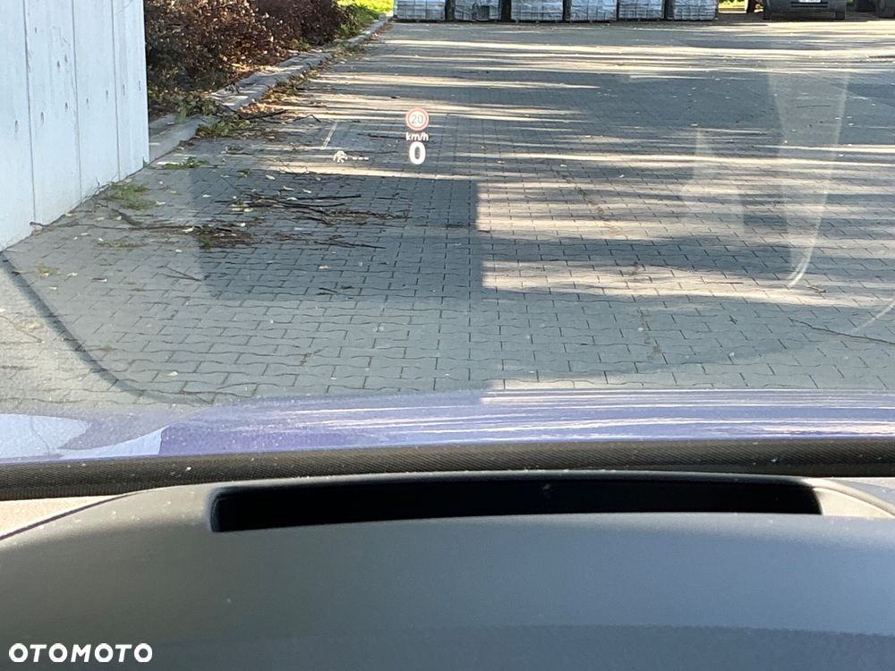 Volkswagen Golf - 38