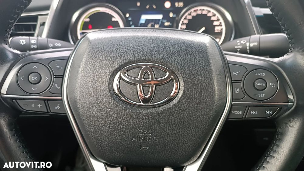 Toyota Camry 2.5 Hybrid Exclusive - 22