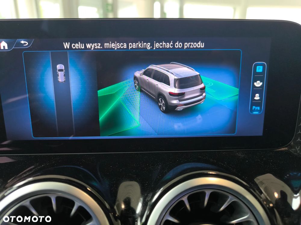 Mercedes-Benz GLB 200 AMG Line 7G-DCT - 29