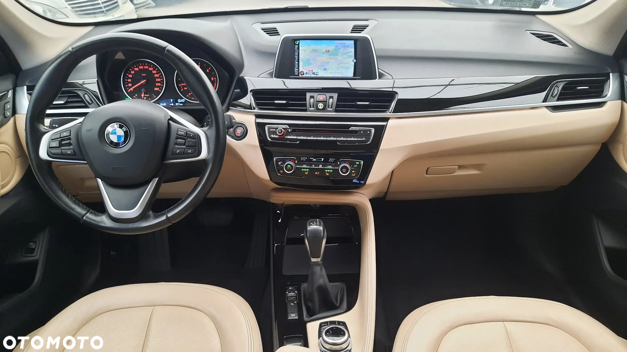 BMW X1 xDrive18d - 16