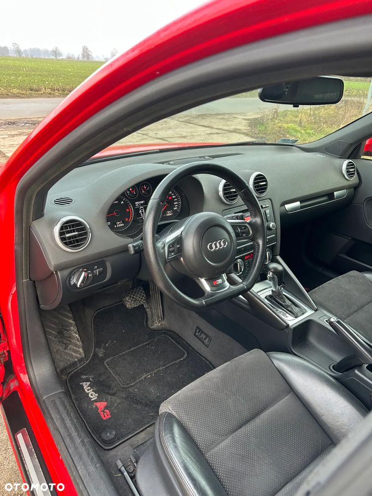 Audi A3 Sportback 2.0 TDI DPF S tronic S line Sportpaket - 6