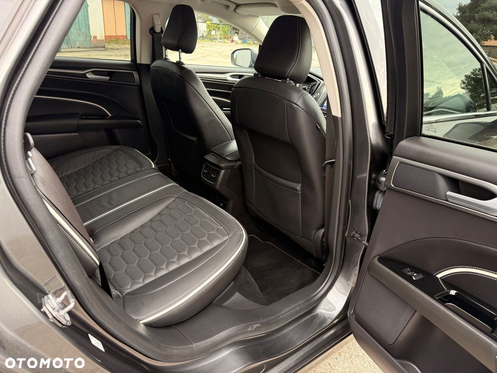 Ford Mondeo 2.0 EcoBlue VIGNALE - 11