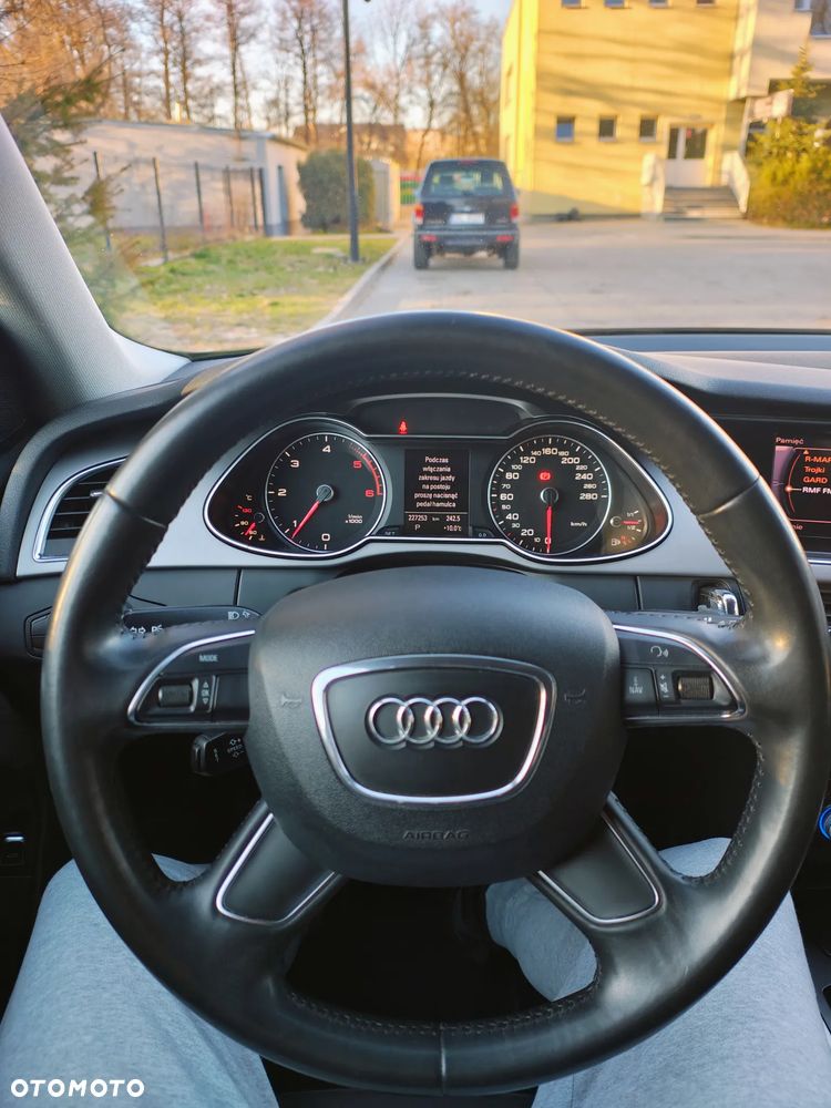 Audi A4 Avant 2.0 TDI Multitronic - 10