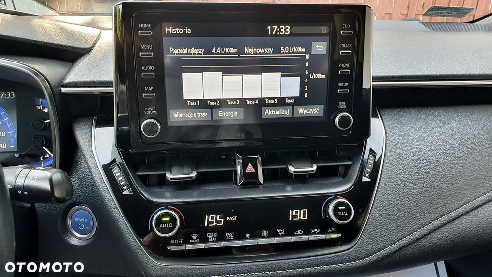 Toyota Corolla 1.8 Hybrid Comfort - 21