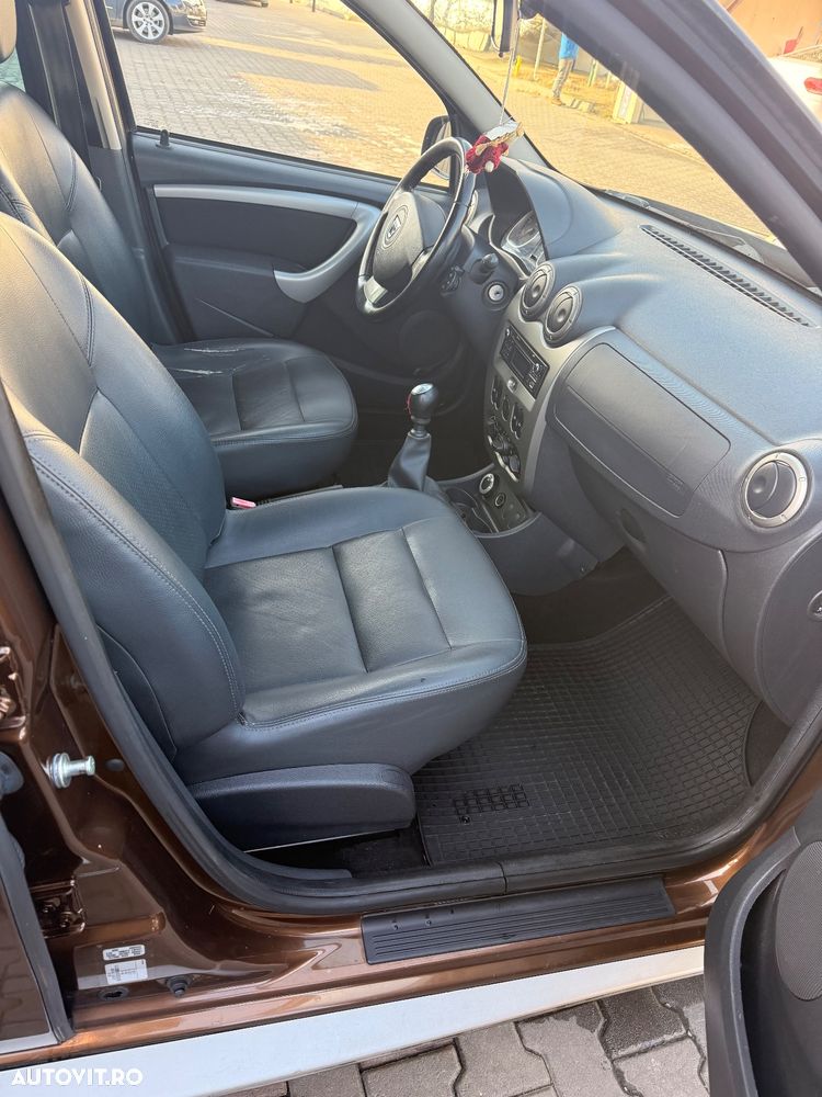 Dacia Duster dCi 110 FAP 4x4 Prestige - 11