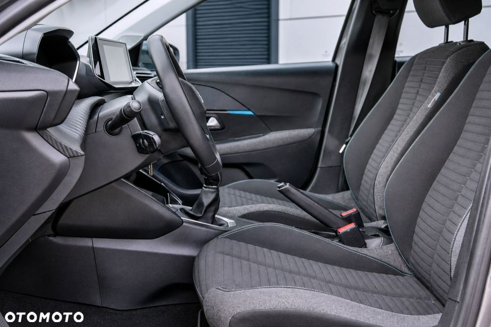Peugeot 208 - 19