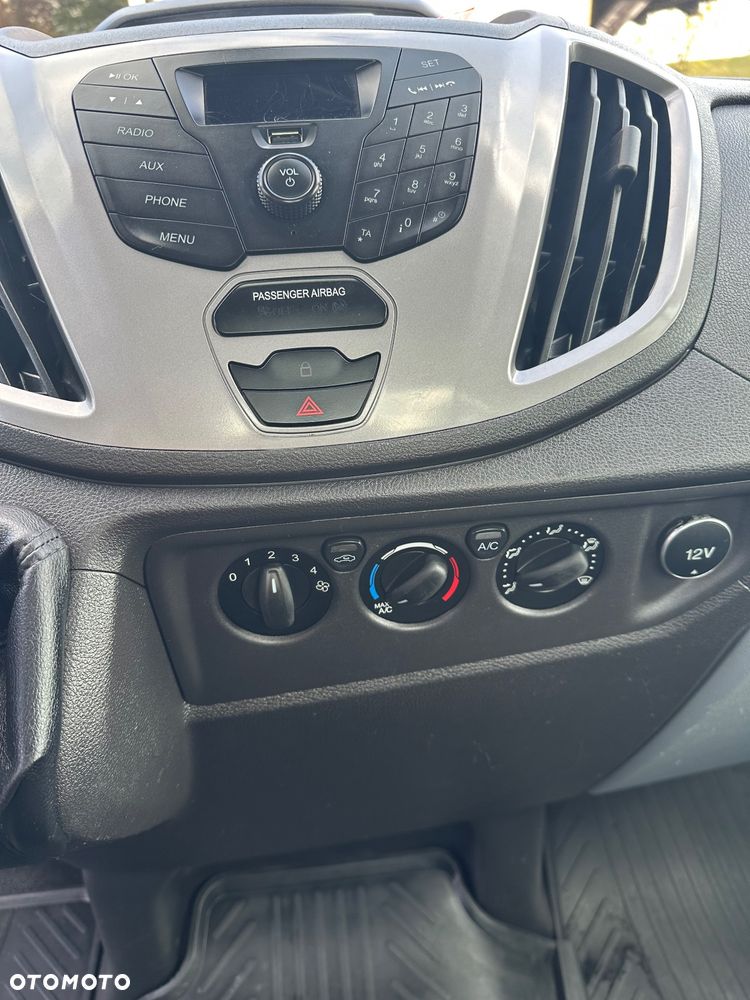 Ford transit - 25