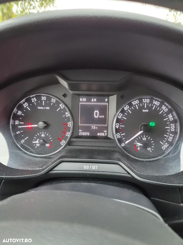 SKODA Octavia 2015 — imagine 6