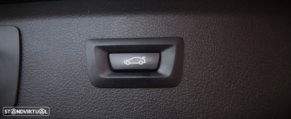 BMW 225xe Active Tourer Advantage - 32