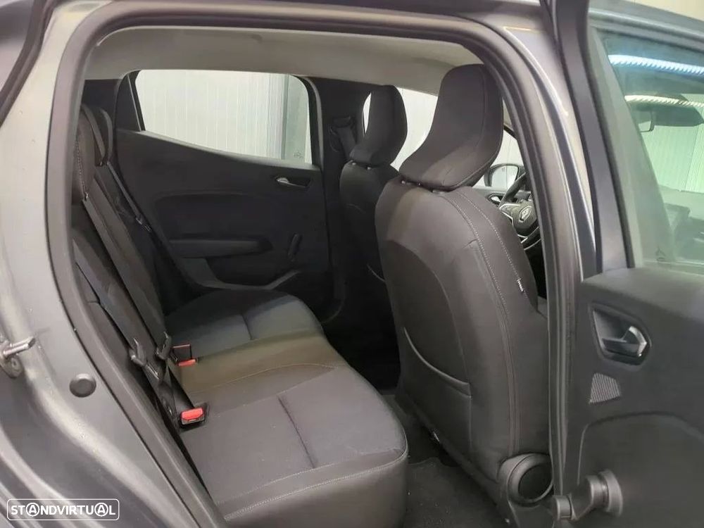 Renault Clio 1.0 TCe Evolution - 15