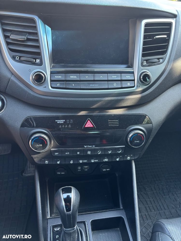 Hyundai Tucson 2.0 CRDI 4WD Automatik Premium - 7