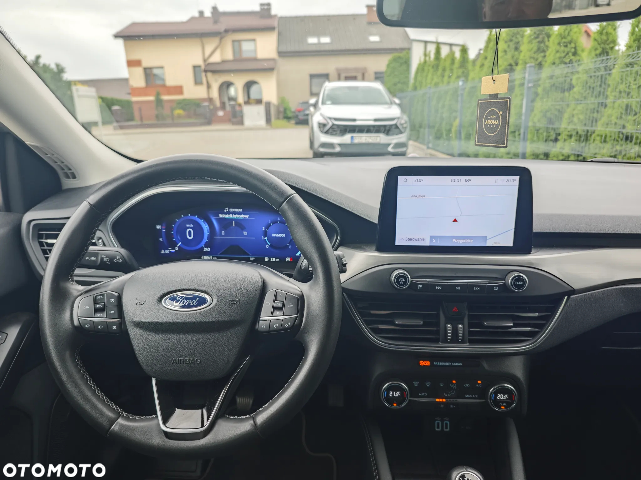 Ford Focus 1.0 EcoBoost mHEV Titanium - 11