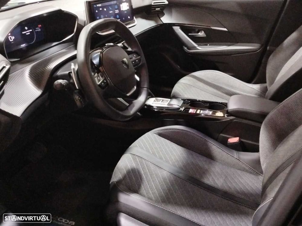 Peugeot 2008 - 17