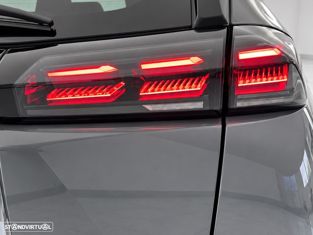 Peugeot 2008 1.2 Hybrid Allure e-DCS6 - 12