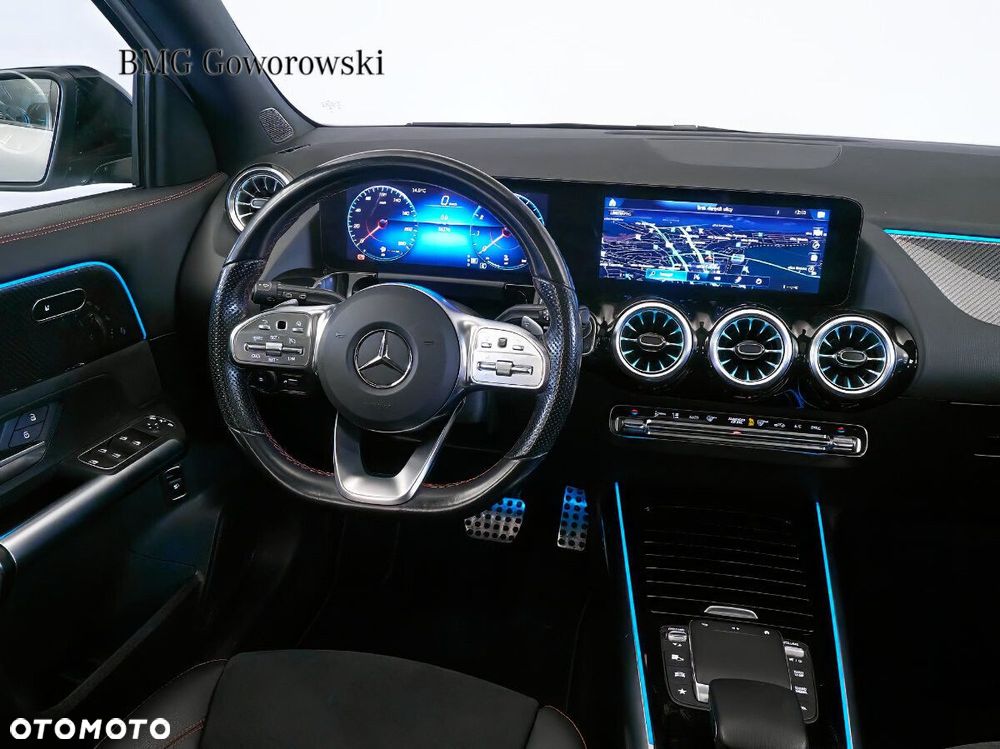 Mercedes-Benz GLA - 17