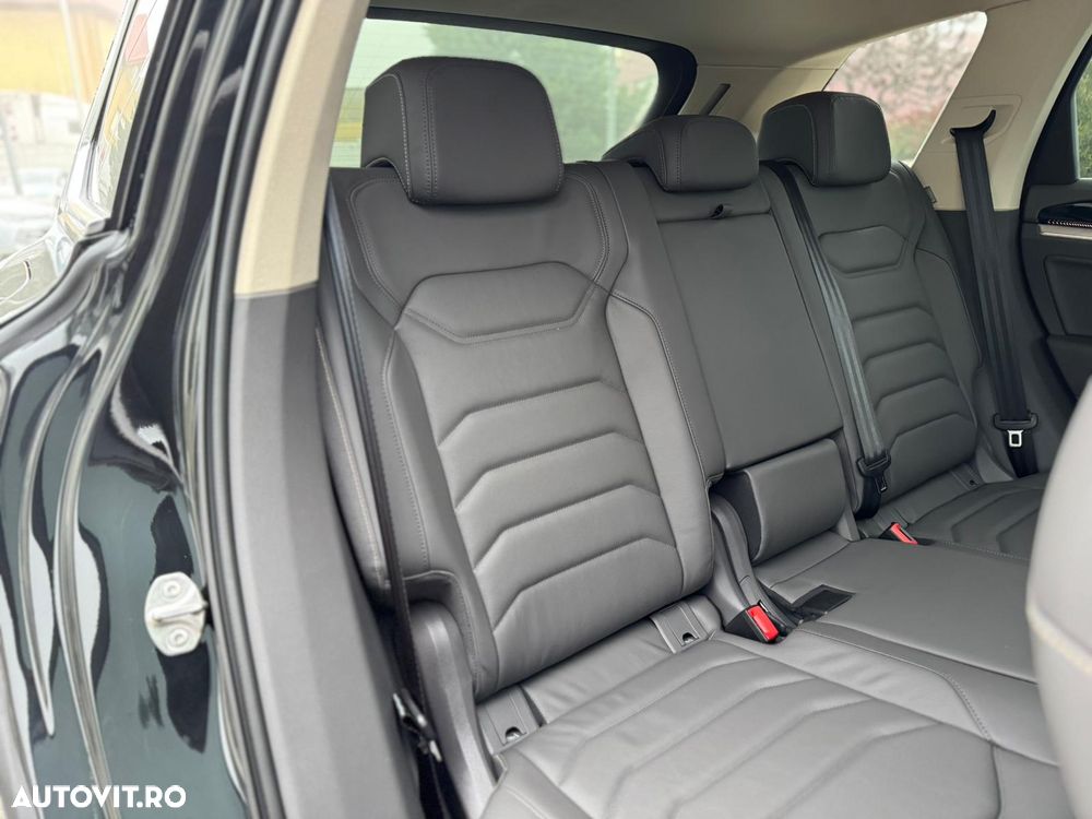 Volkswagen Touareg V6 TDI Elegance - 12