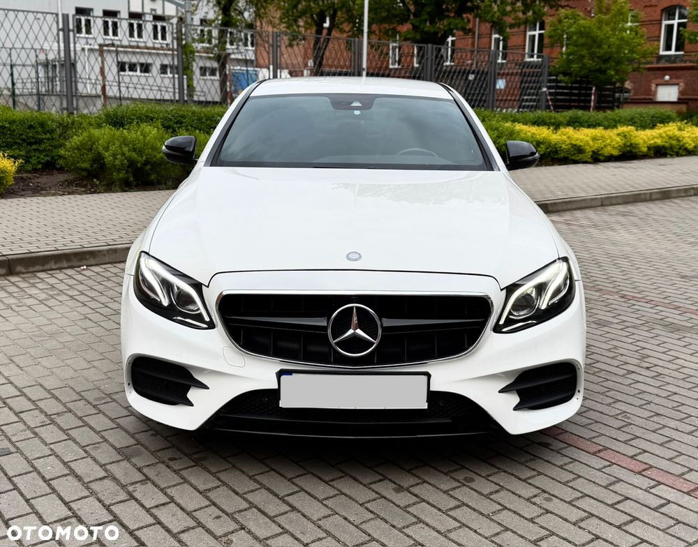 Mercedes-Benz Klasa E 220 d 9G-TRONIC - 21