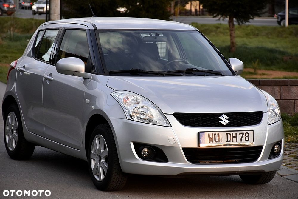 Suzuki Swift - 1