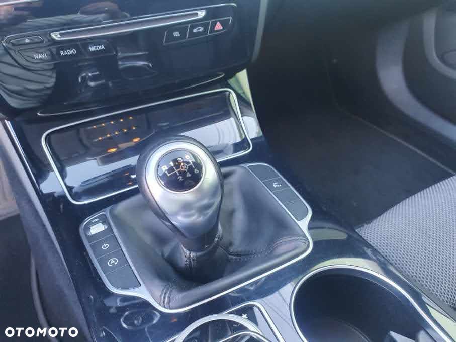 Mercedes-Benz Klasa C 180 Avantgarde - 19