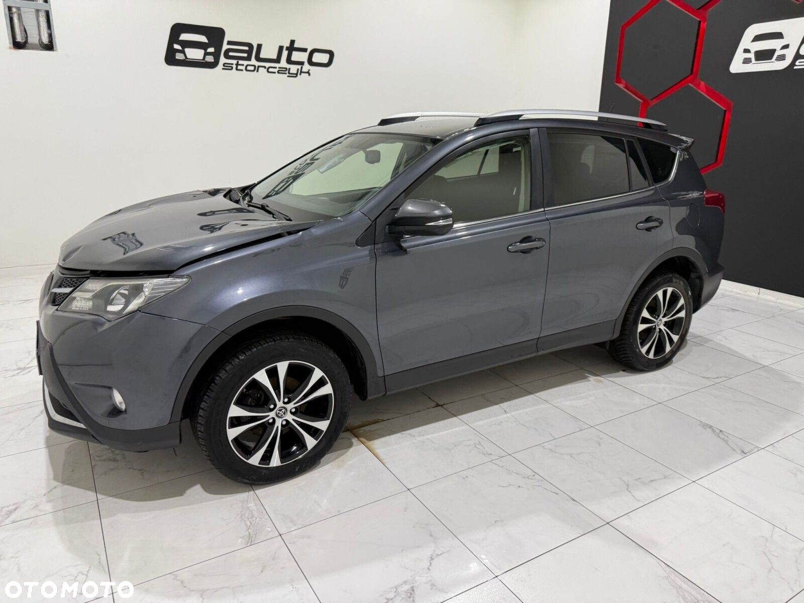 Toyota RAV4 - 4