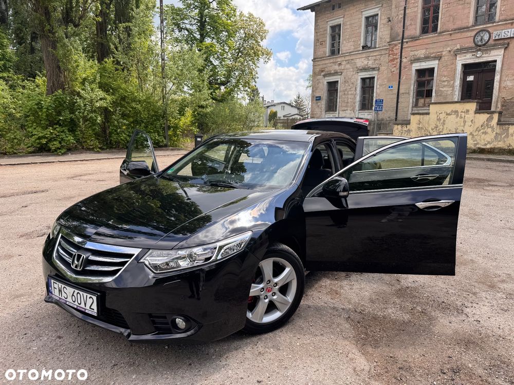 Honda Accord 2.0 Elegance 50 Jahre Edition - 12