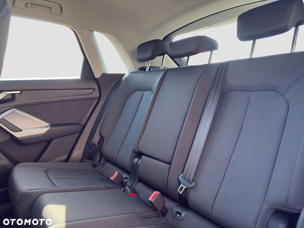 Audi Q3 35 TFSI Advanced S tronic - 13