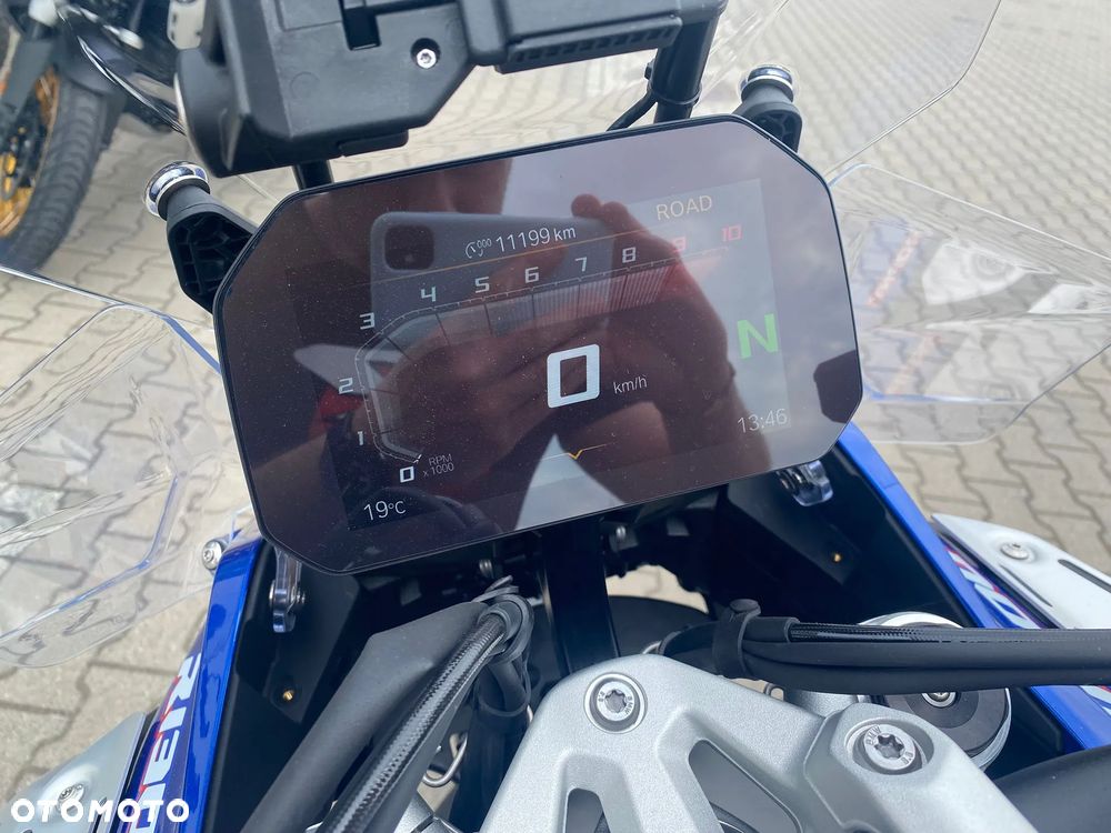 BMW R - 8