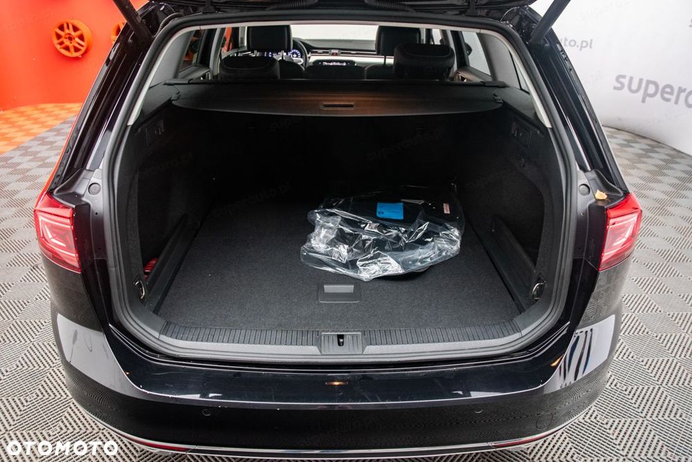 Volkswagen Passat 2.0 TSI Elegance DSG - 30