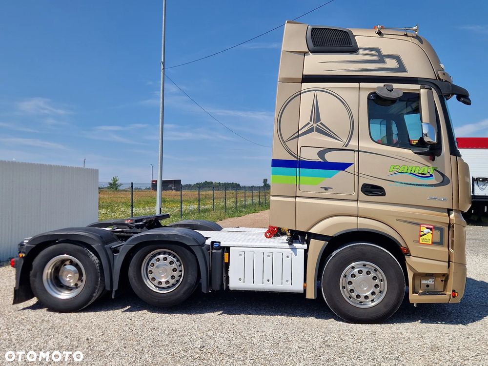 Mercedes-Benz Actros - 18