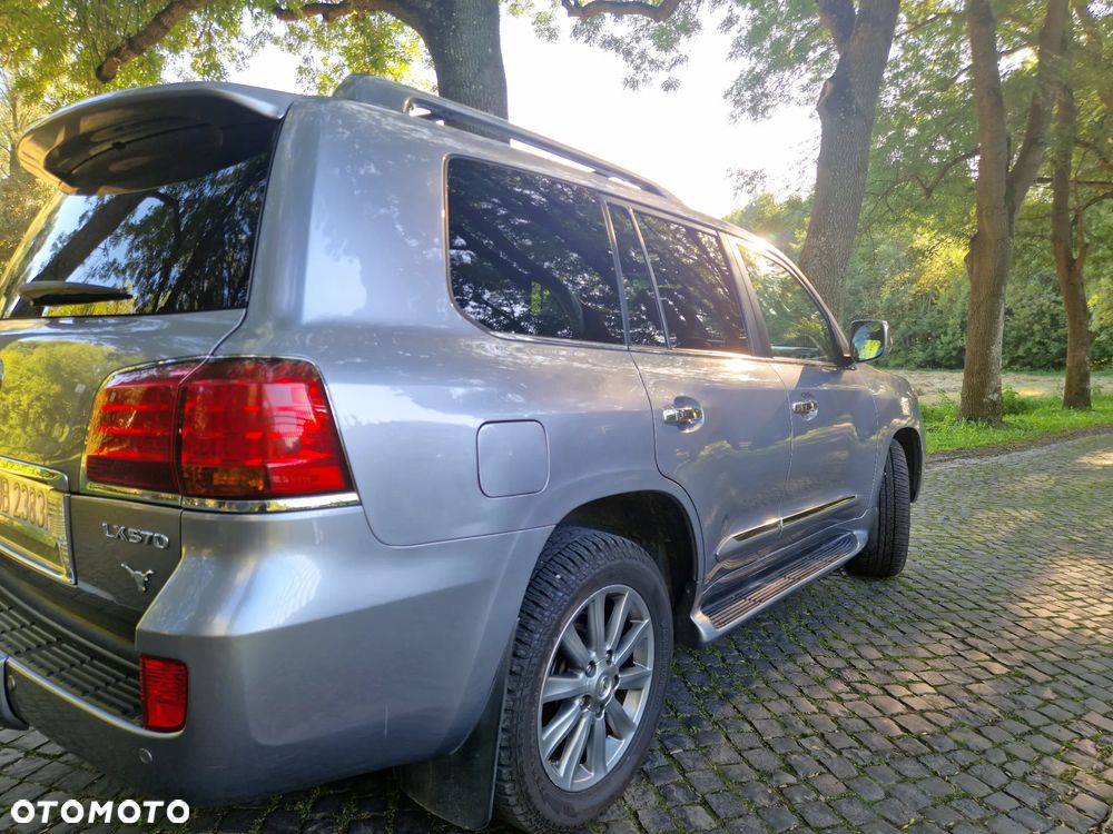Lexus LX 570 - 3