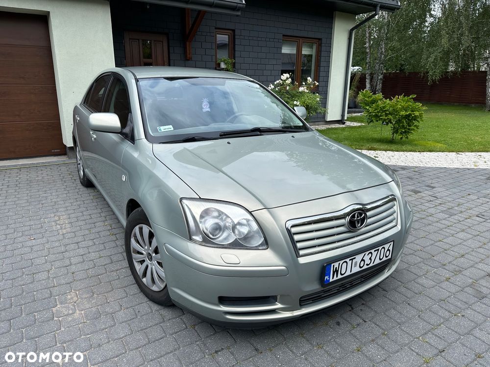 Toyota Avensis - 6