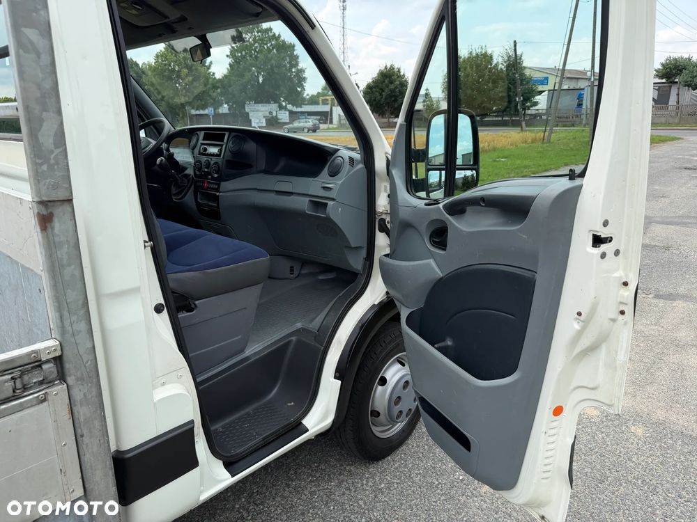 Iveco 50C15 * 3.0 / 150KM * Rama / Skrzyniowe * Koła bliźniacze * Rozstaw osi: 3.75m * - 28