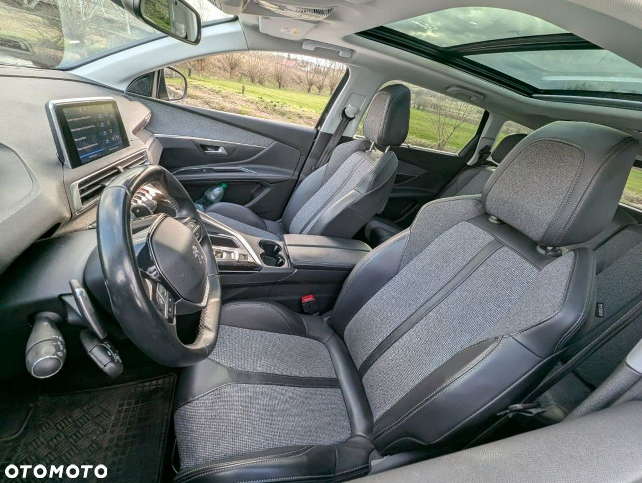 Peugeot 5008 - 17