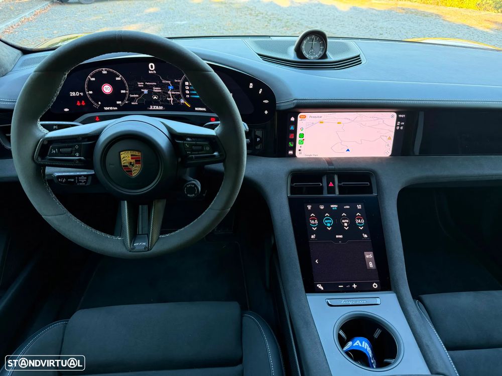 Porsche Taycan Sport Turismo GTS - 31