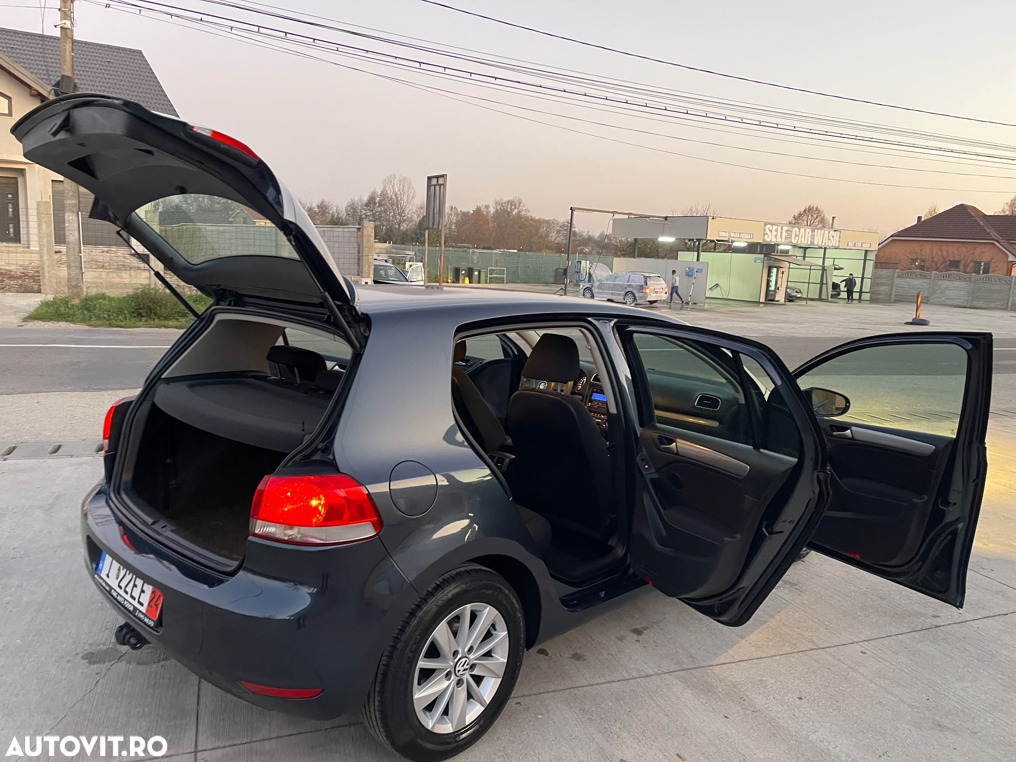 Volkswagen Golf 1.4 Comfortline - 26