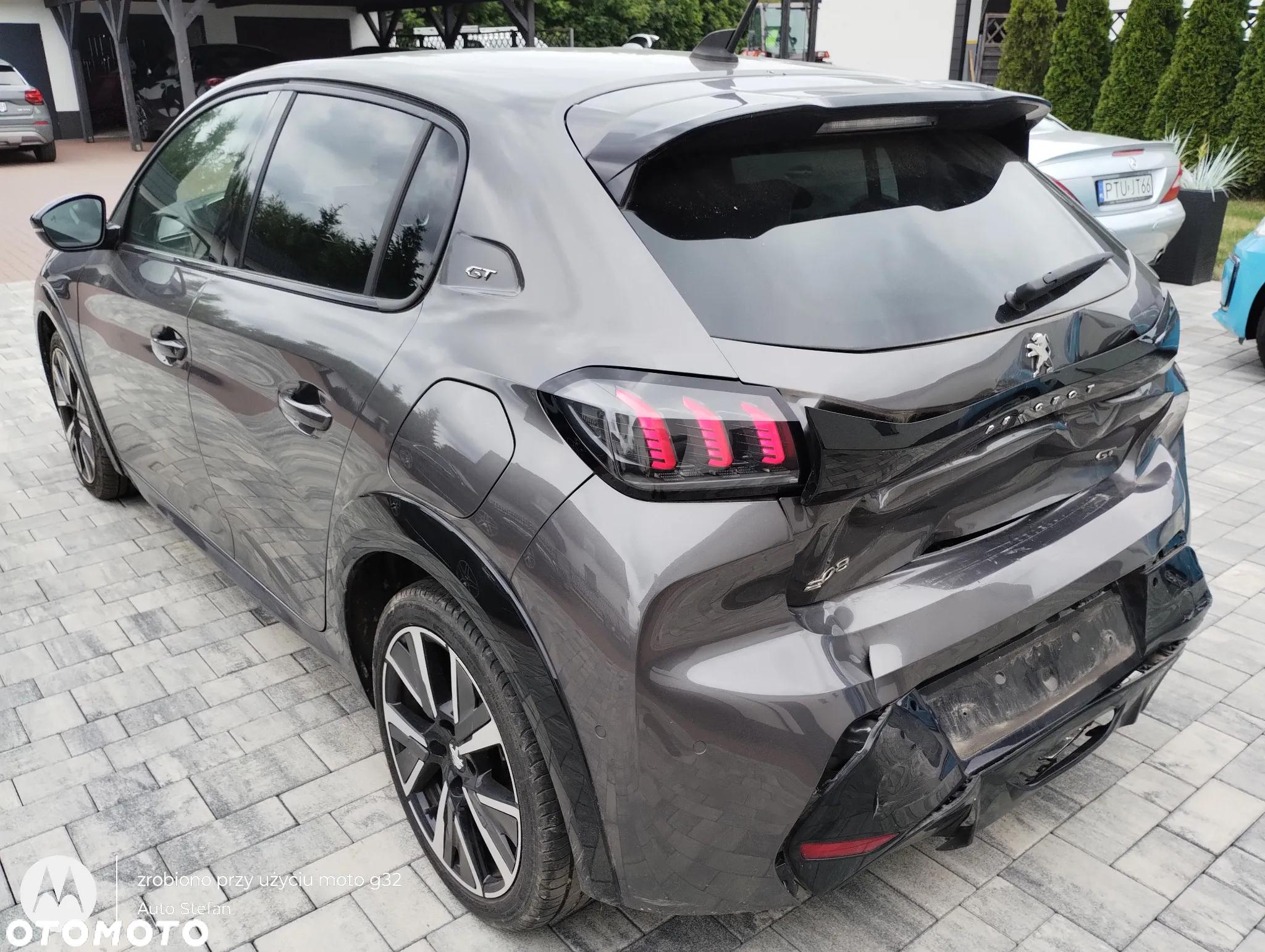 Peugeot 208 PureTech 100 EAT8 GT Pack - 10