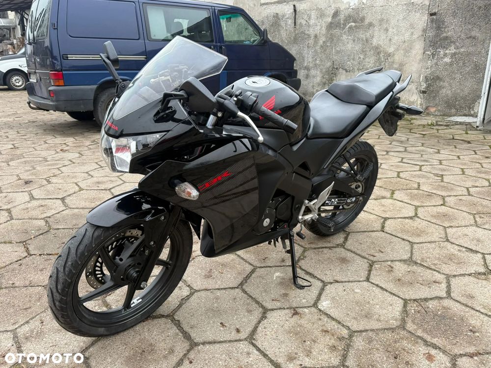 Honda CBR - 8