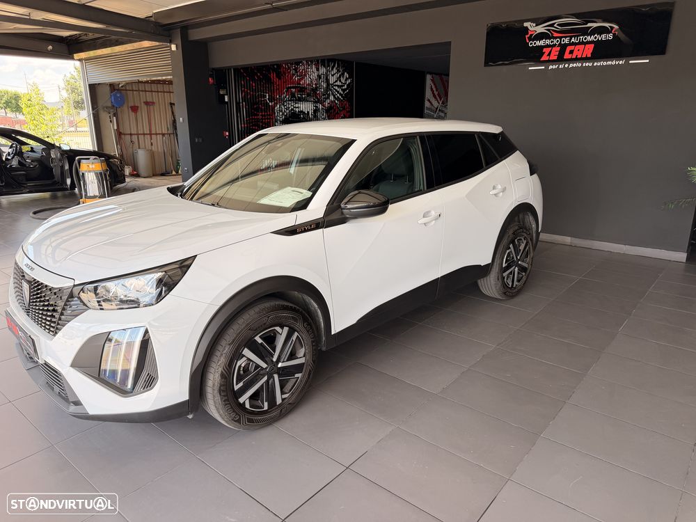 Peugeot 2008 Hybrid 145 e-DSC Style - 4