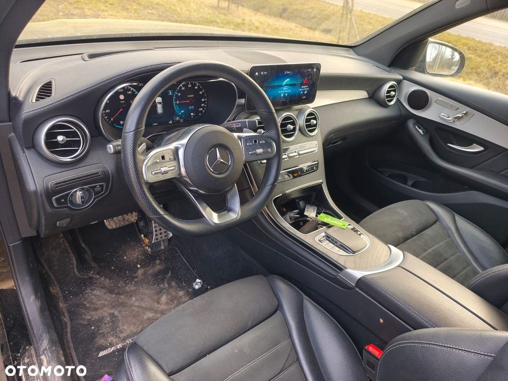 Mercedes-Benz GLC - 14