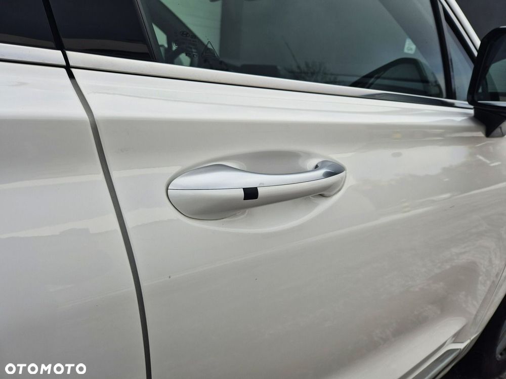 Hyundai Santa Fe 1.6 T-GDI HEV Platinum - 24