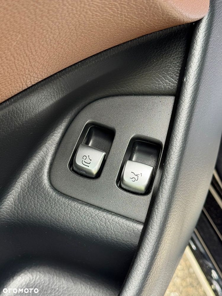 Mercedes-Benz Klasa E 220 d 9G-TRONIC - 19
