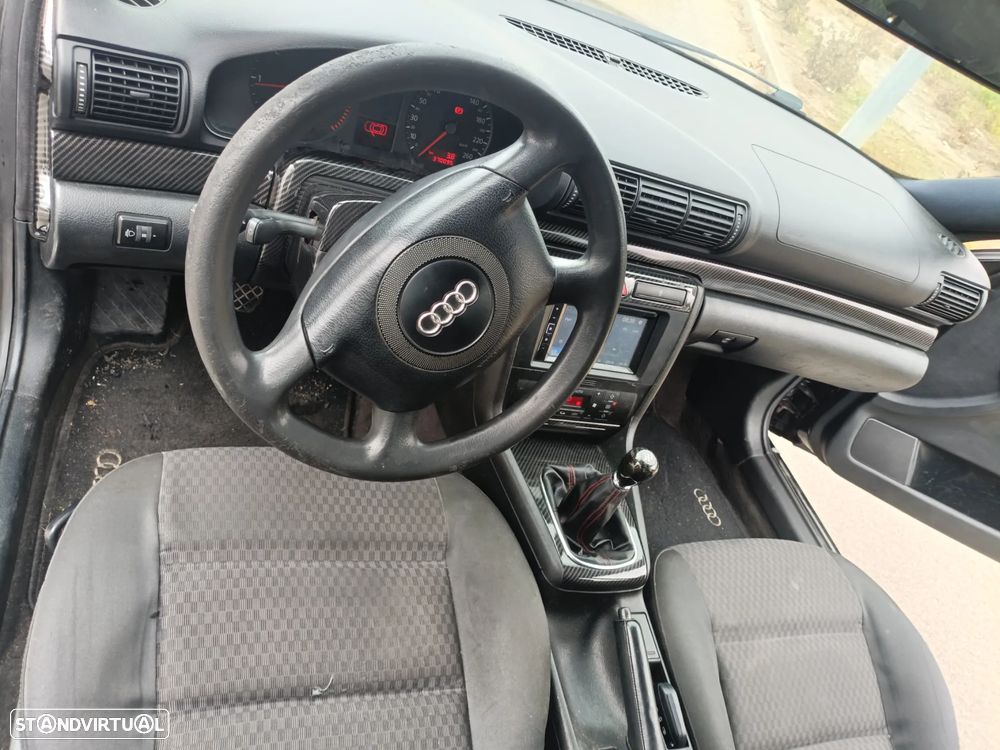 Audi A4 Avant 1.9 TDI Sport 17 - 8
