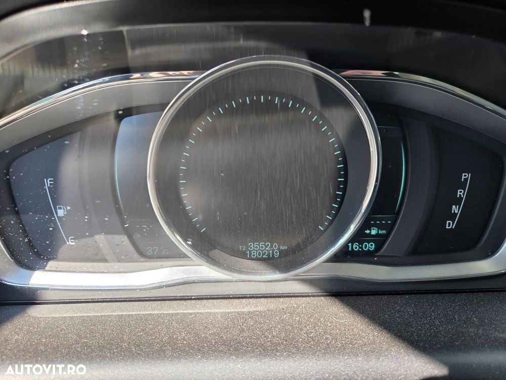 Volvo XC 60 D4AWD Summum - 9