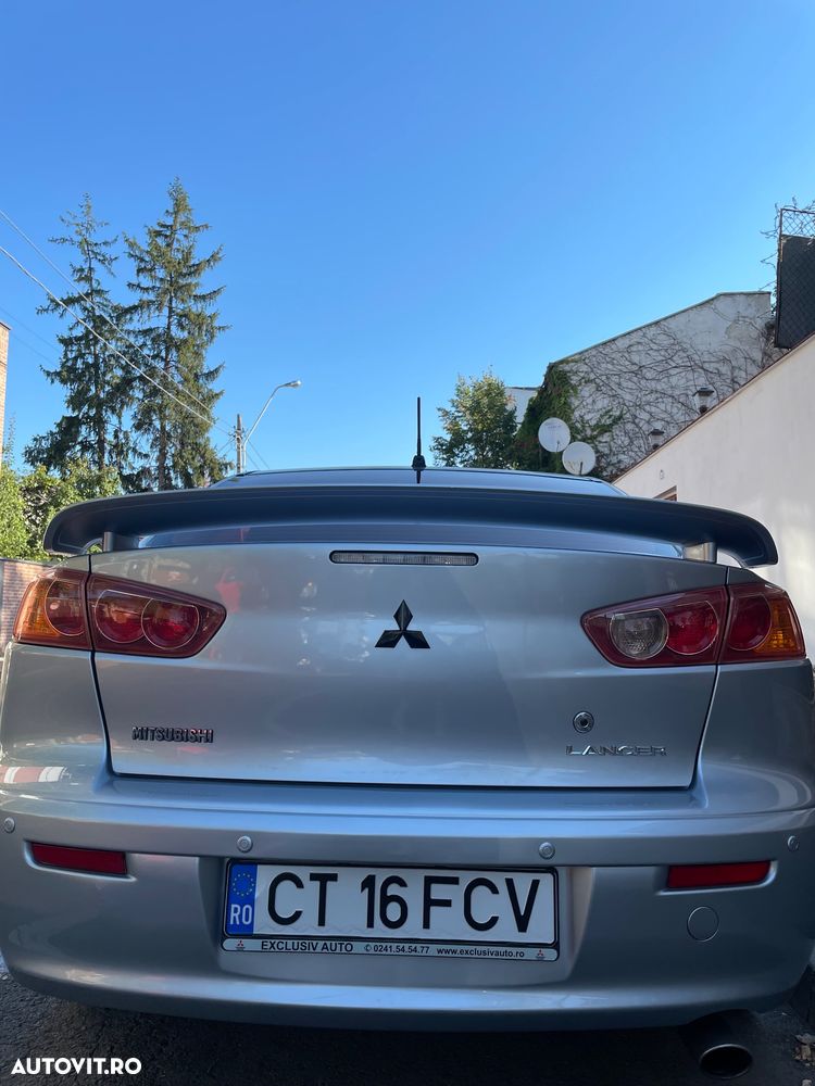 Mitsubishi Lancer 1.8 Instyle Aut - 4