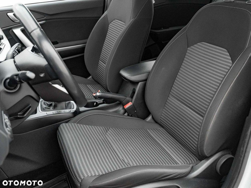 Kia Ceed 1.5 T-GDI M - 13