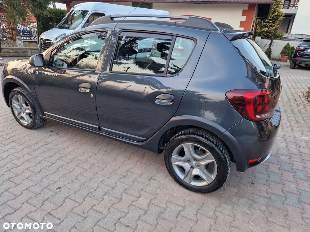 Dacia Sandero Stepway 0.9 TCe Laureate S&S - 32