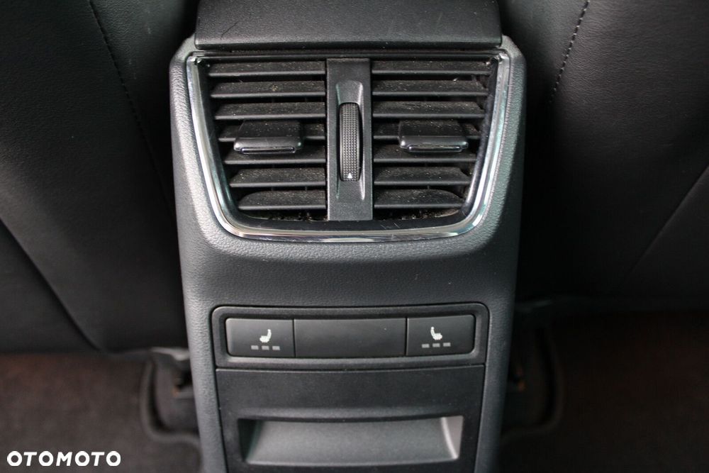 Skoda Octavia 2.0 TDI Style DSG - 23
