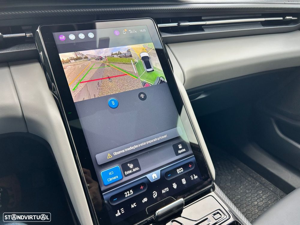 Ford Explorer 77 kWh Premium - 36