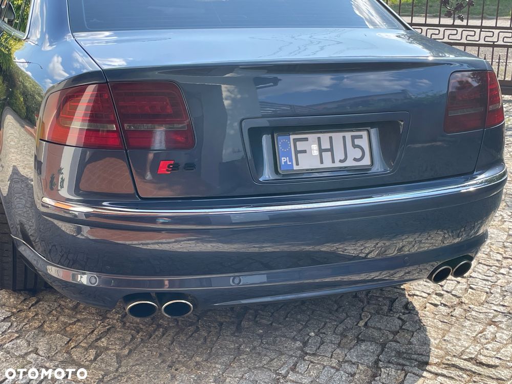 Audi A8 4.2 Quattro - 19